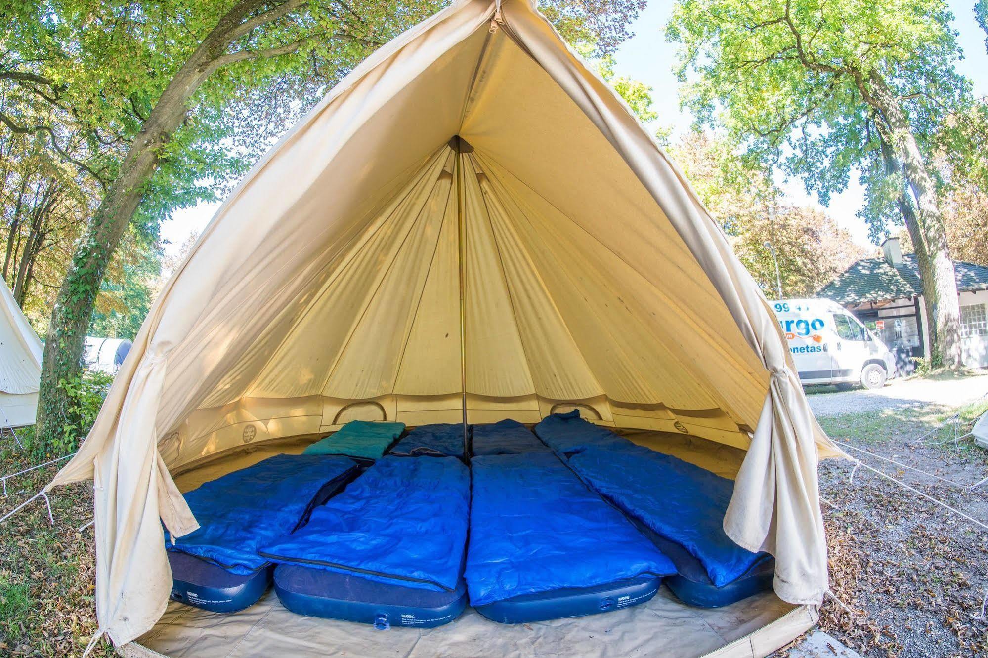 Zarautz Beachside Surf Camp Экстерьер фото
